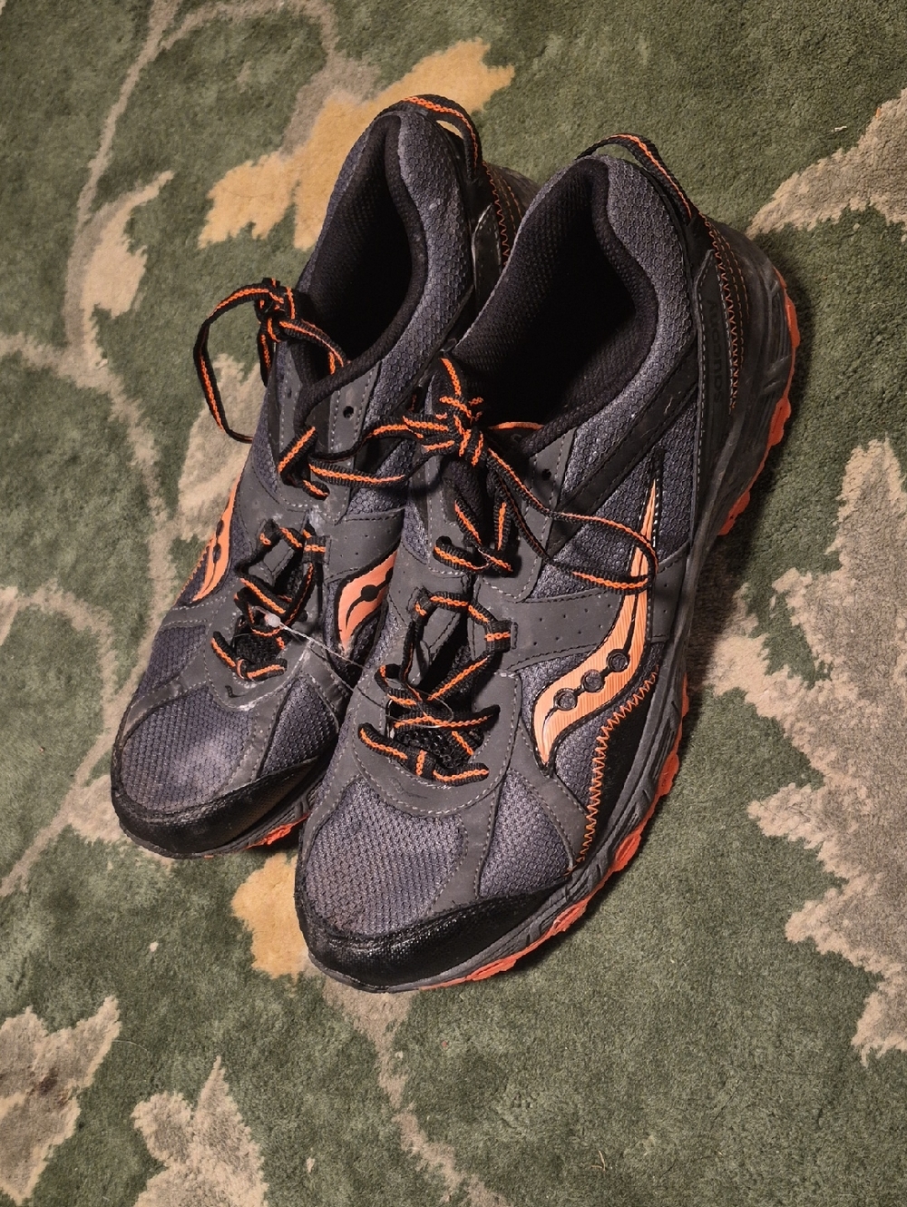 Saucony Men’s Gray with Orange Accent Trail Trainers